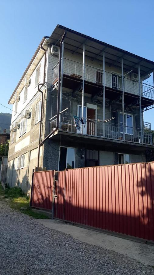 Hôtel Aslanyan à New Athos Extérieur photo